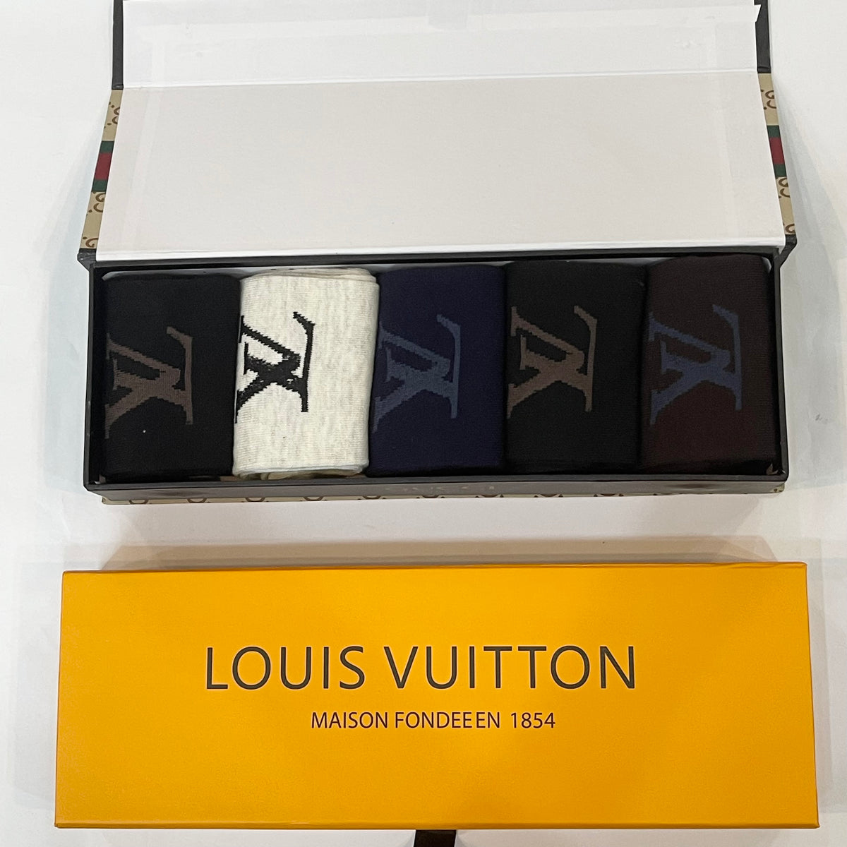 Executive L-V Premium Gift Box Pack of 5 Socks